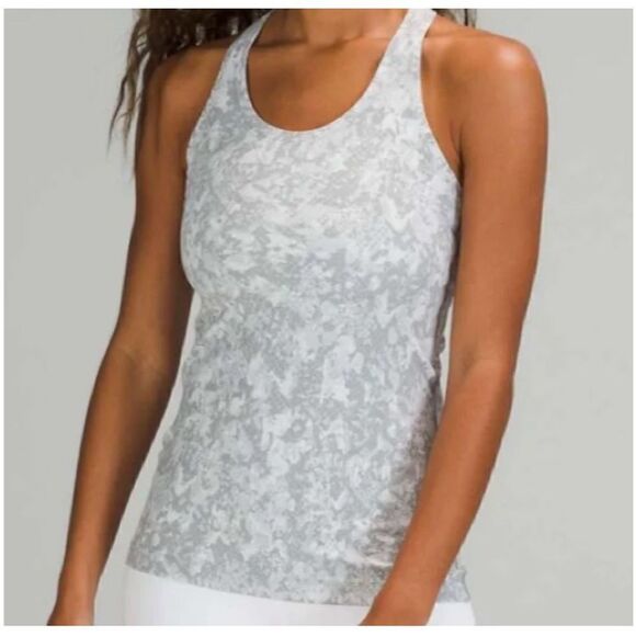 Lululemon women’s tank top size 6 - Picture 6 of 7